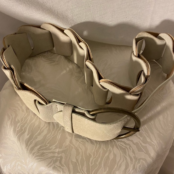 Ladies Cream Suede Linked Belt Size L - Picture 4 of 4